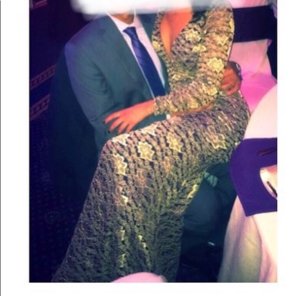 Formal floor length, long sleeve dress. Worn once!